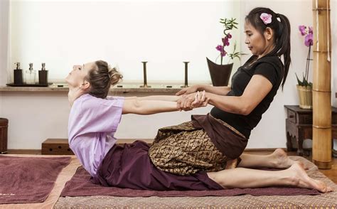 Massage sensuel complet du corps Rencontres sexuelles Romanshorn